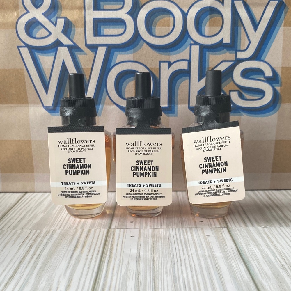 Bath & Body Works Wallflower x3 *SWEET CINNAMON PUMPKIN*